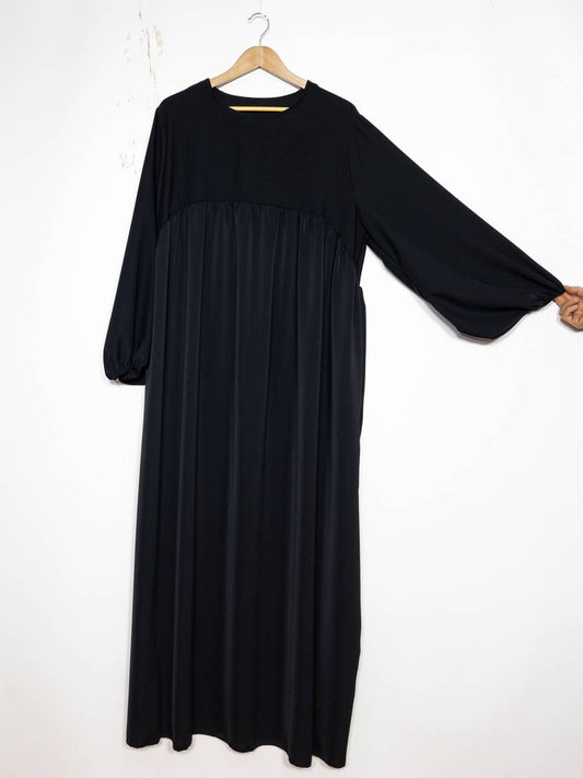 Abaya with balloon sleeves