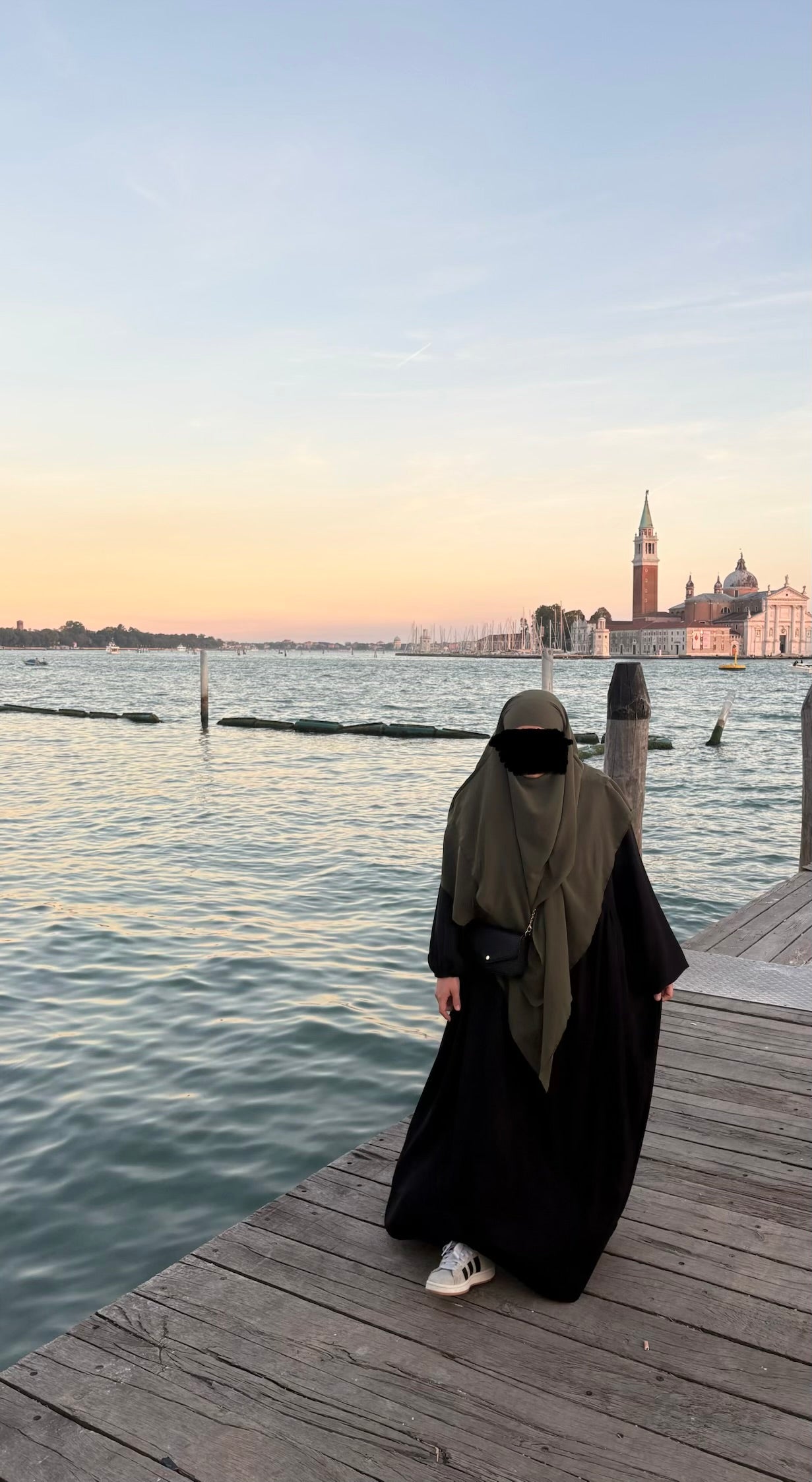 Premium Jazz Abaya – locker fallend & blickdicht